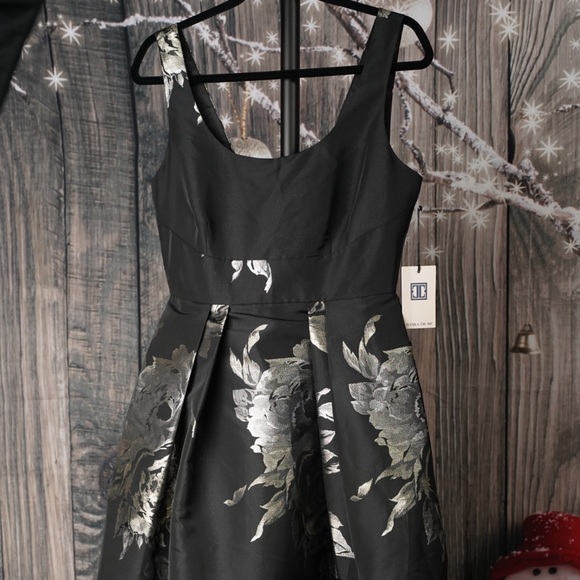 Fancy dress | size 6 | New with tags - Picture 1 of 3